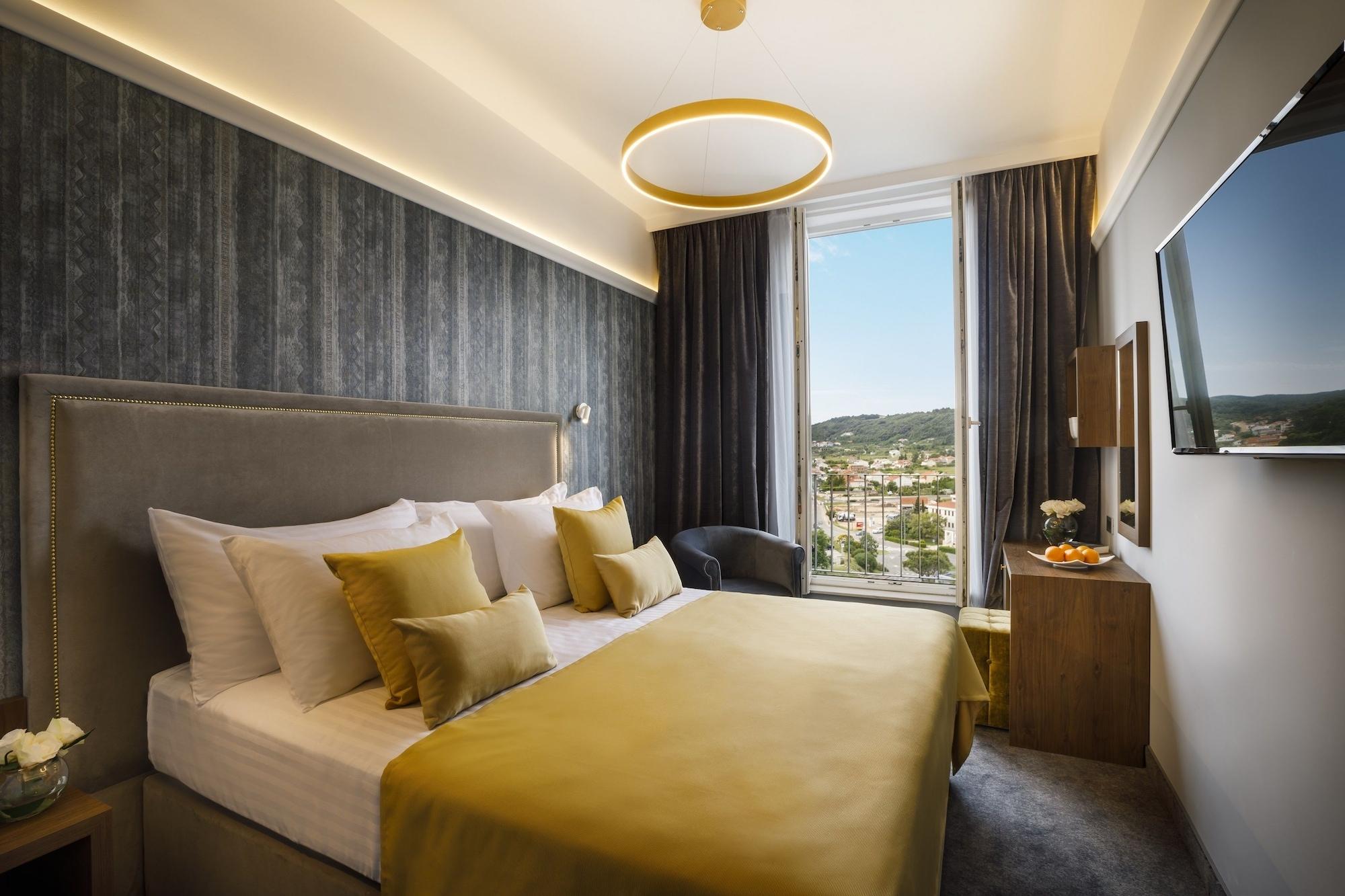 Imperial Heritage Hotel, Valamar Collection (Adults Only) راب المظهر الخارجي الصورة